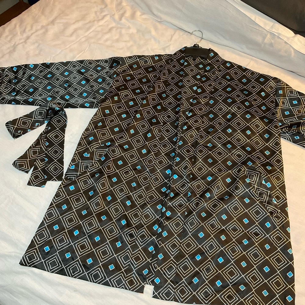 Victoria's Secret Black and Blue Geometric Robe